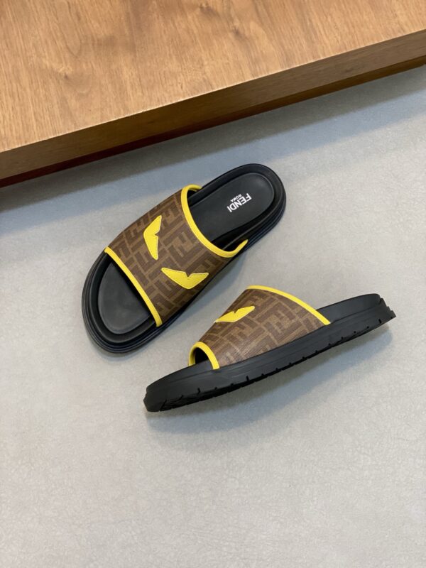 Fendi New Men's Canvas Double F Letter Slippers - Image 5