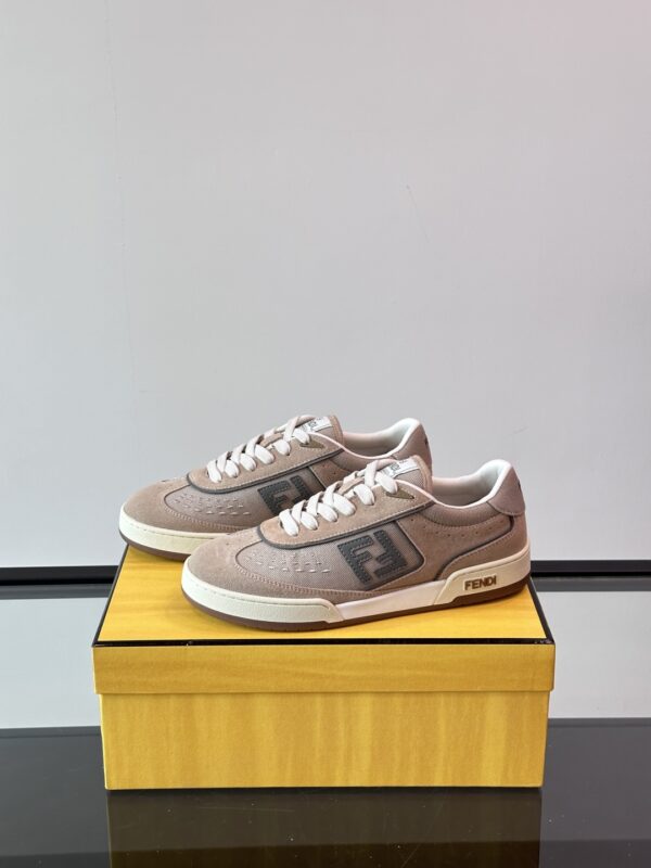 Fendi Match Cowhide Leather Mesh Casual Sports Shoes - Image 4