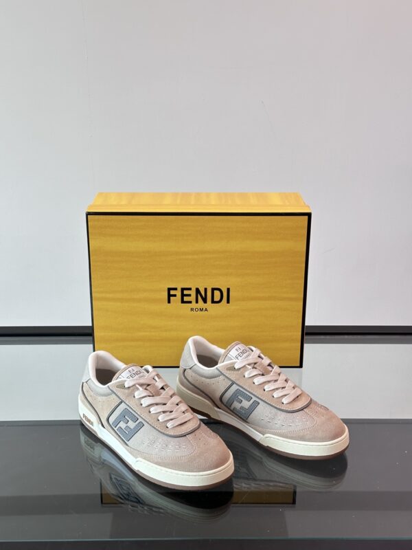 Fendi Match Cowhide Leather Mesh Casual Sports Shoes