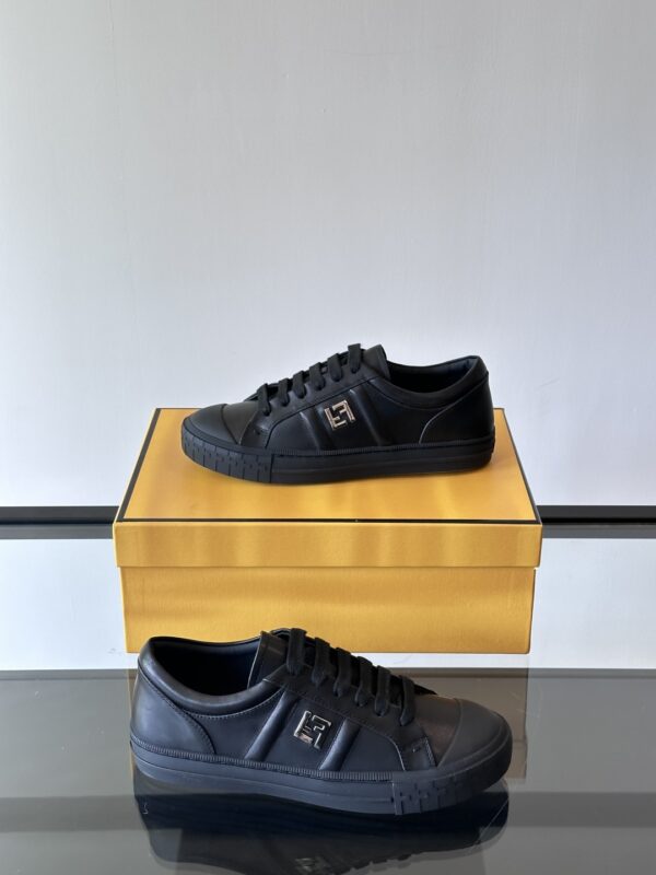 Fendi Domino Cowhide Leather Comfortable Casual Sports Shoes - Image 5