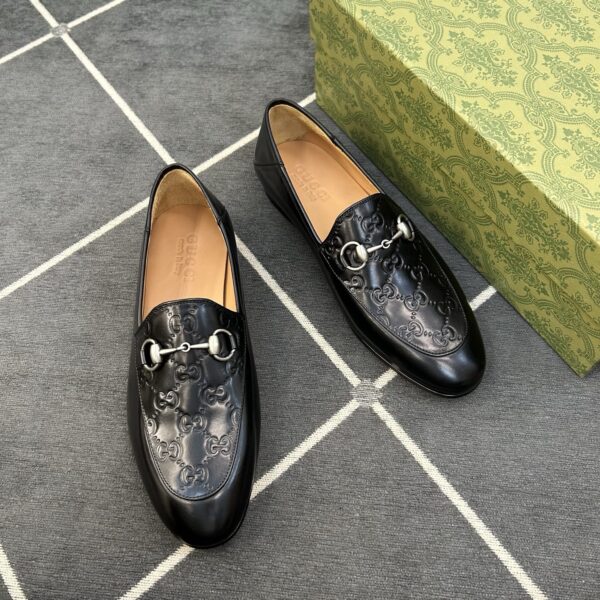 Gucci Men's Classic Cowhide Leather Suede Dress Shoes - Image 4