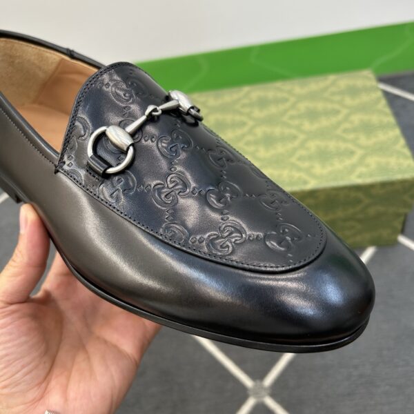 Gucci Men's Classic Cowhide Leather Suede Dress Shoes - Image 7