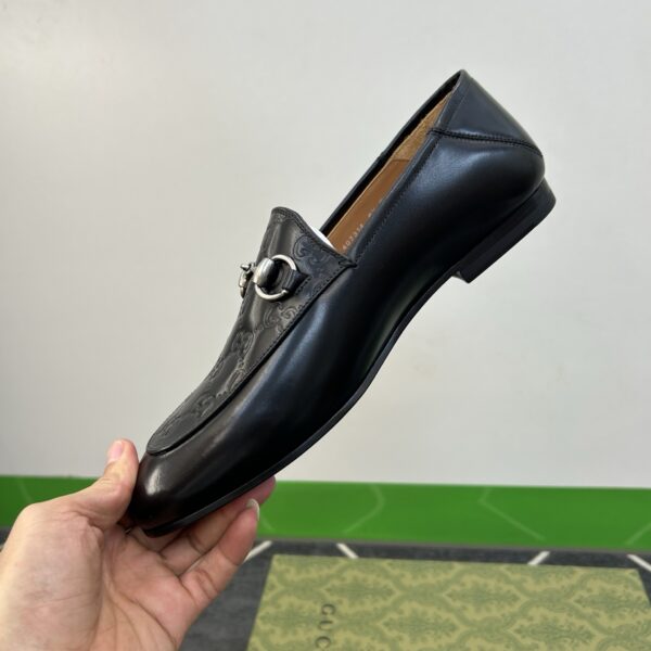 Gucci Men's Classic Cowhide Leather Suede Dress Shoes - Image 9