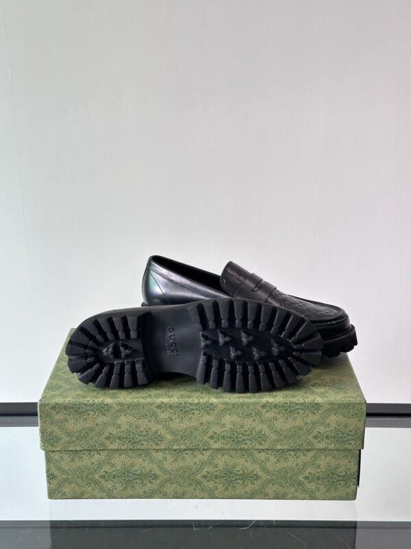 Gucci High End Genuine Leather Men's Casual Leather Shoes - Image 9