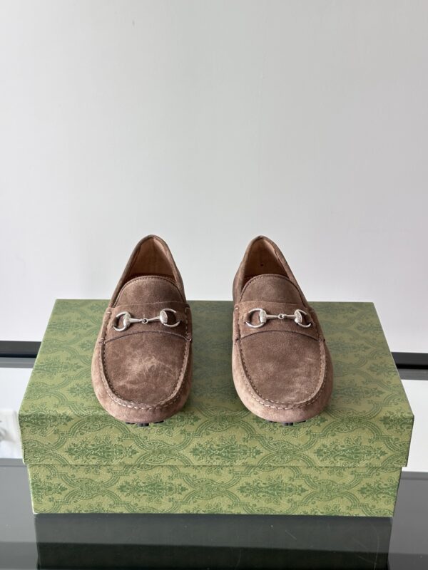 Gucci Men's Classic Cowhide Leather Bean Shoes Loafers - Image 3