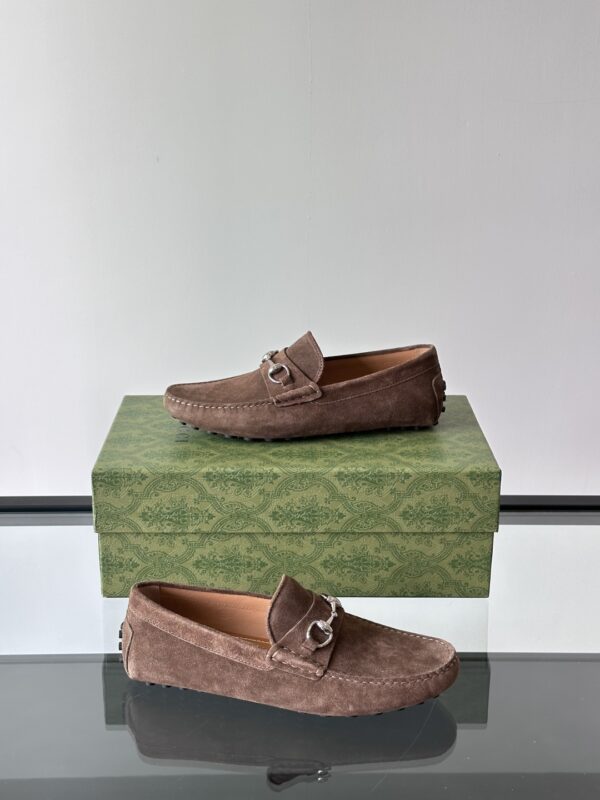 Gucci Men's Classic Cowhide Leather Bean Shoes Loafers - Image 5