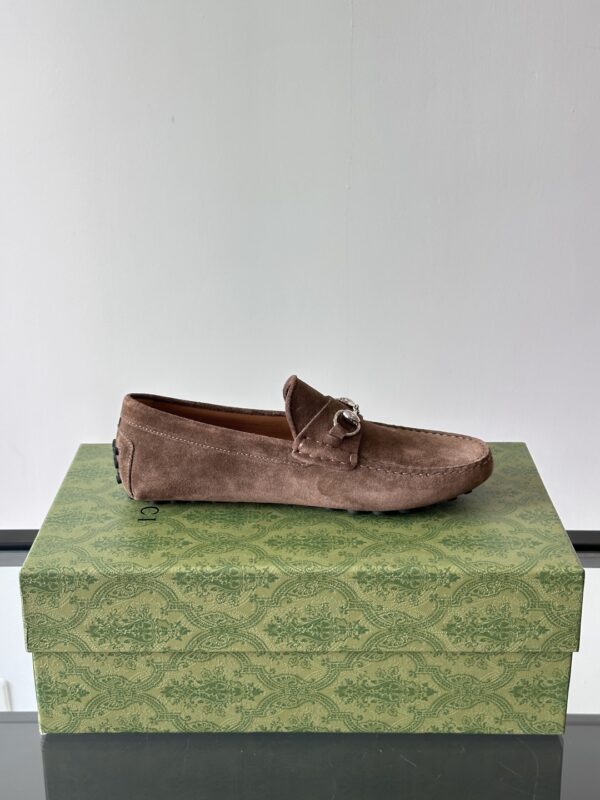 Gucci Men's Classic Cowhide Leather Bean Shoes Loafers - Image 6