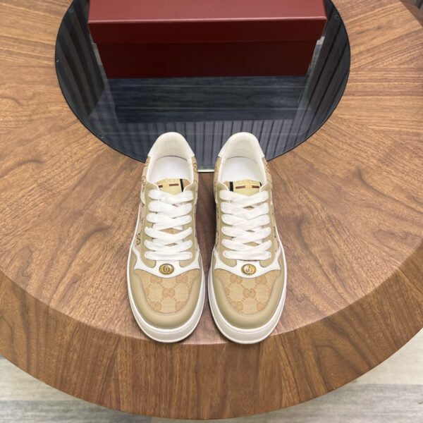 Gucci Men's Inner And Outer Cowhide Leather GG Sports Shoes - Image 2