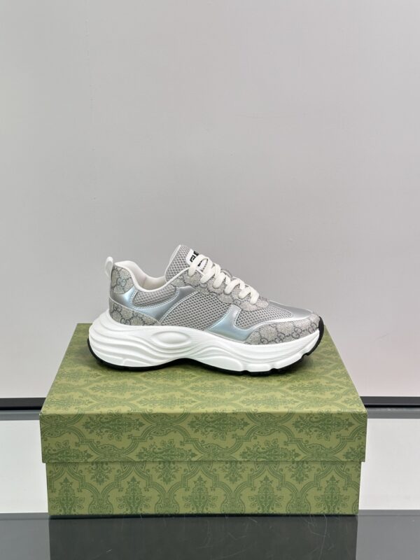 Gucci Men's Cowhide Leather Splicing Mesh GG Sports Shoes - Image 6