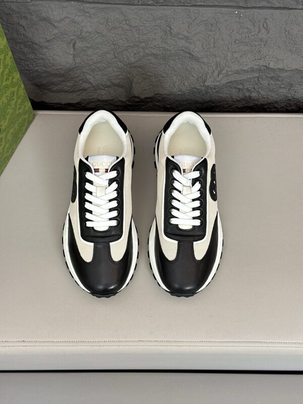 Gucci Men's Cowhide Leather Paired With Mesh Fabric Sports Shoes - Image 2