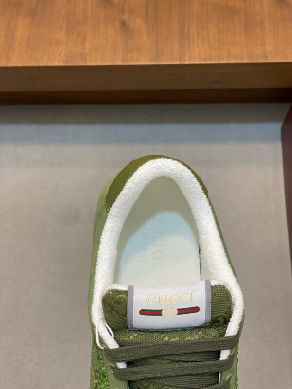 Gucci Men's Rhinestone Cowhide Leather Casual Sports Shoes - Image 7
