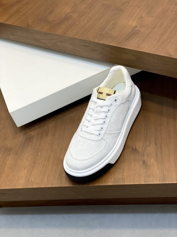 Gucci Men's Cowhide Leather Paired With Fabric Casual Sport Shoes - Image 6