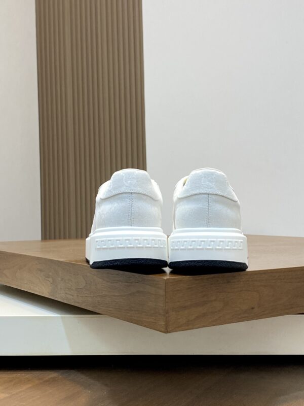 Gucci Men's Cowhide Leather Paired With Fabric Casual Sport Shoes - Image 8