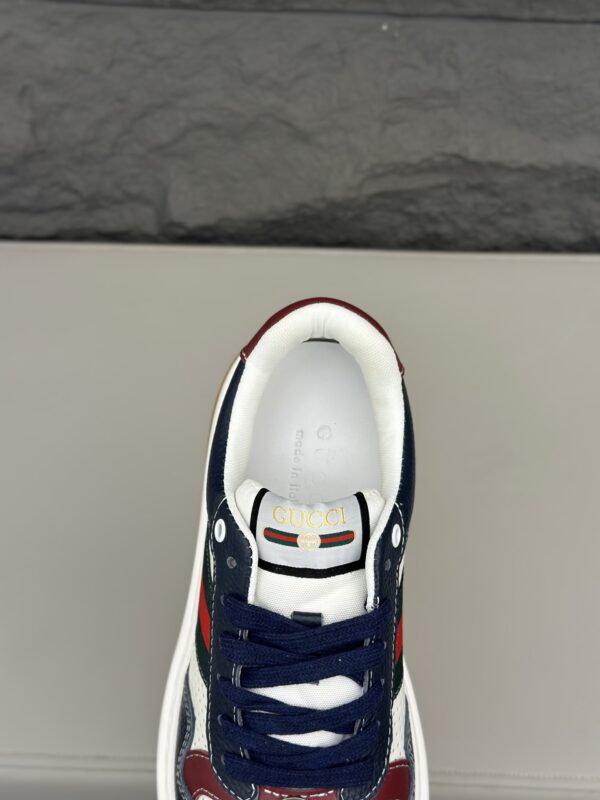 Gucci Men's Cowhide Leather Soft And Comfortable Sports Shoes - Image 8