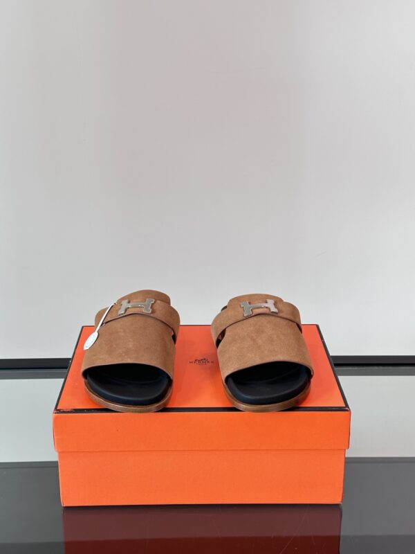 Hermes High End Cowhide Leather Outsole Men's Slippers - Image 3