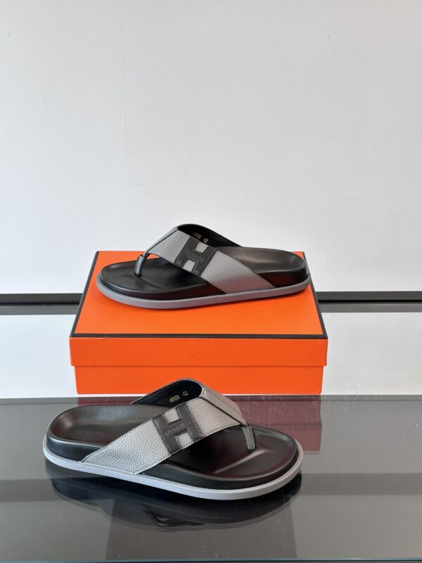 Hermes High End Molded Large Soled Men's Slippers - Image 5