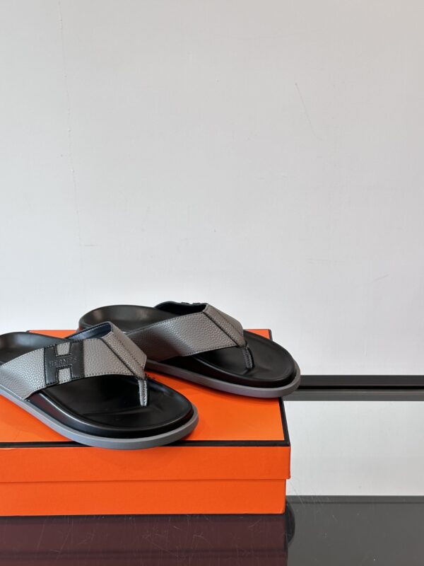 Hermes High End Molded Large Soled Men's Slippers - Image 7