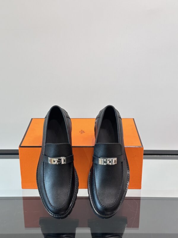Hermes High End Boutique Low Cut Casual Leather Shoes - Image 6