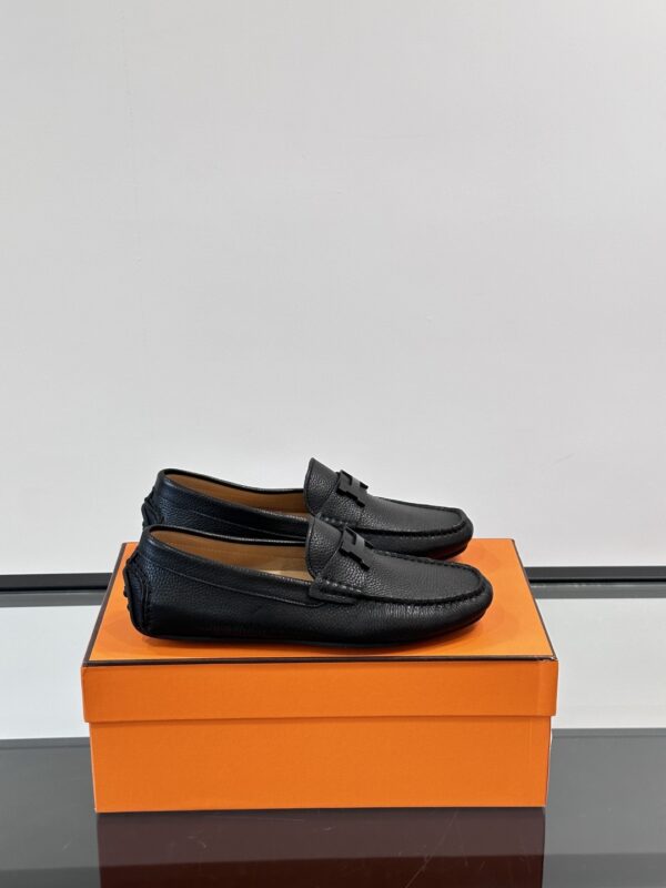 Hermes Men's High End Boutique Low Cut Casual Loafers - Image 2