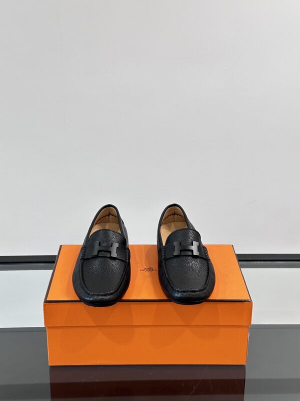 Hermes Men's High End Boutique Low Cut Casual Loafers - Image 3