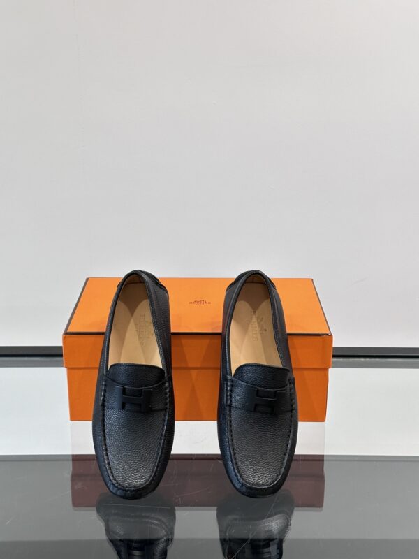 Hermes Men's High End Boutique Low Cut Casual Loafers - Image 6