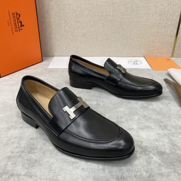 Hermes High Quality Cowhide Leather Letter Loafers - Image 3
