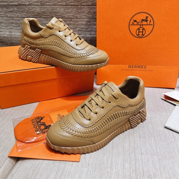 Hermes High Quality 24ss Couple's Early Spring White Shoes - Image 5