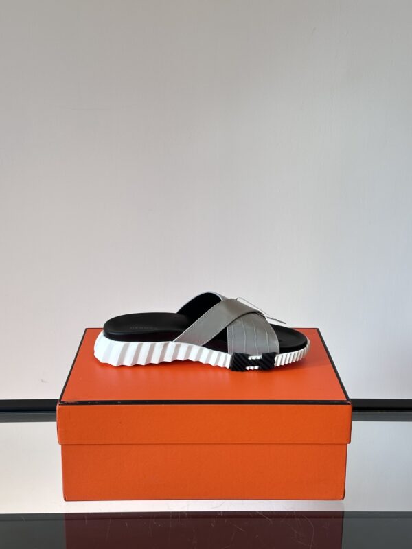 Hermes High End Molded Large Soled Men's Slippers - Image 6