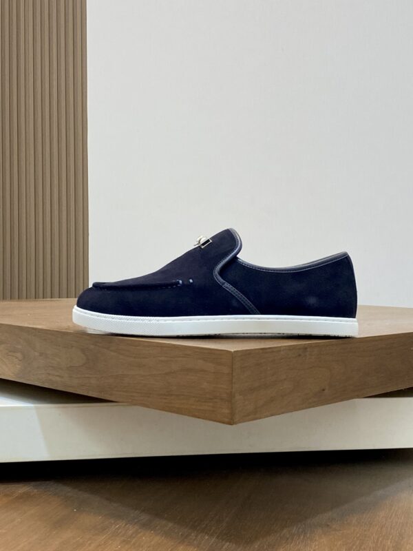 Hermes Men's Top Layer Cowhide Leather Casual Loafers - Image 3