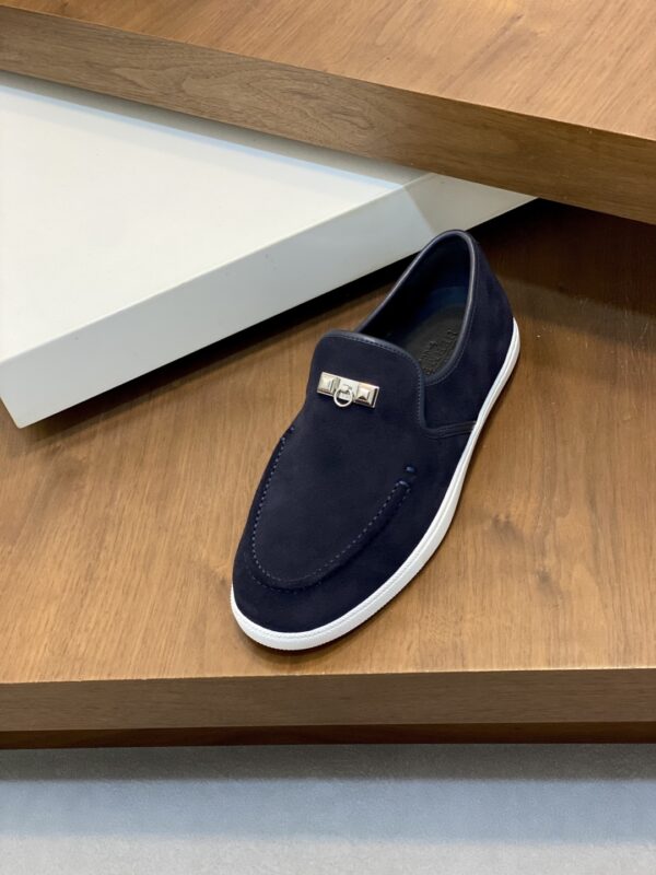 Hermes Men's Top Layer Cowhide Leather Casual Loafers - Image 6
