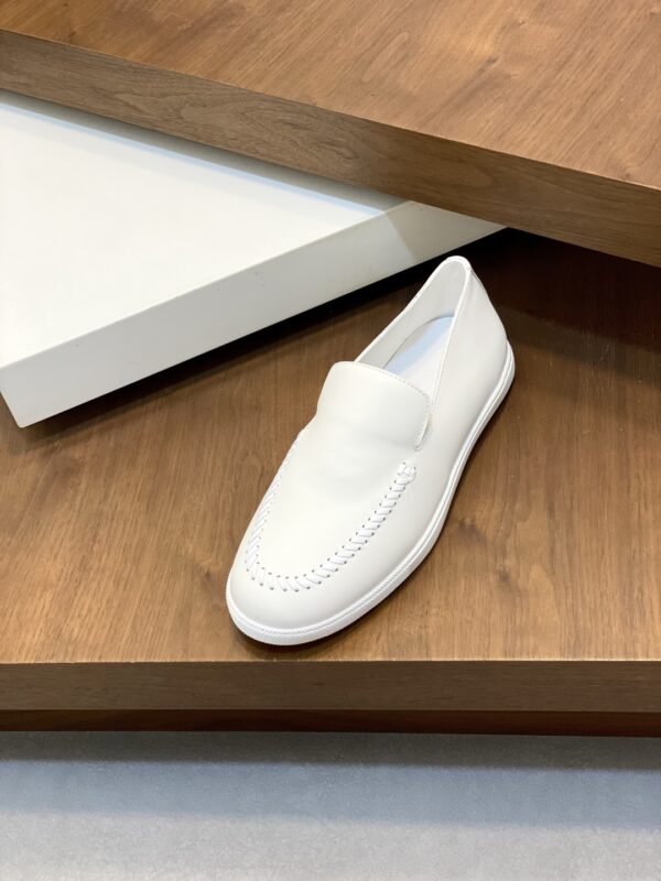 Hermes Men's Top Layer Cowhide Leather Comfortable Casual Loafers - Image 6