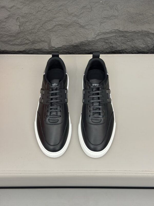 Hermes Men's Cowhide Leather Comfortable Casual Sport Shoes - Image 2