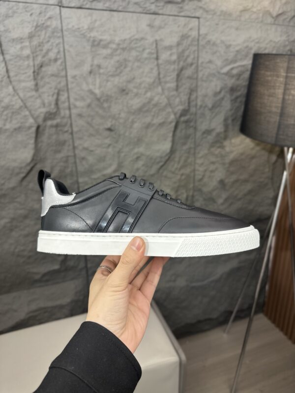 Hermes Men's Cowhide Leather Comfortable Casual Sport Shoes - Image 4