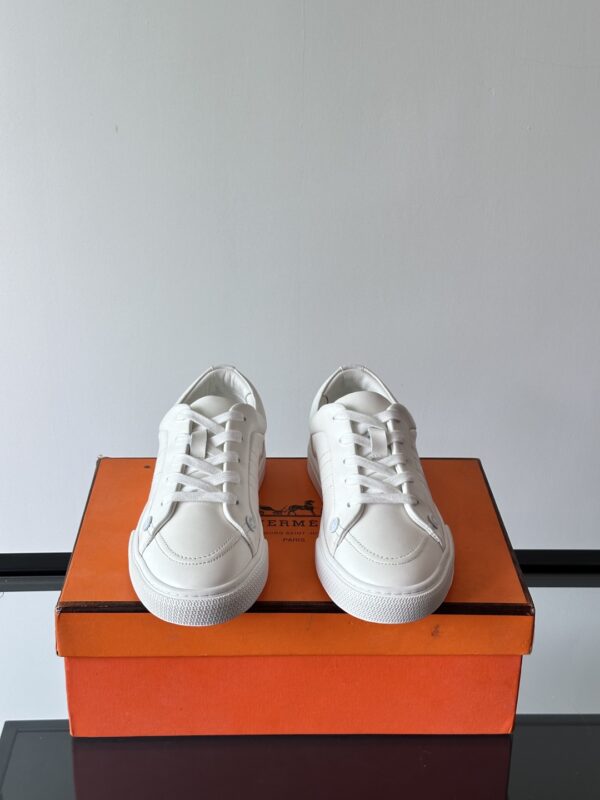 Hermes Men's Cowhide Leather Low Top Casual Sports Shoes - Image 3