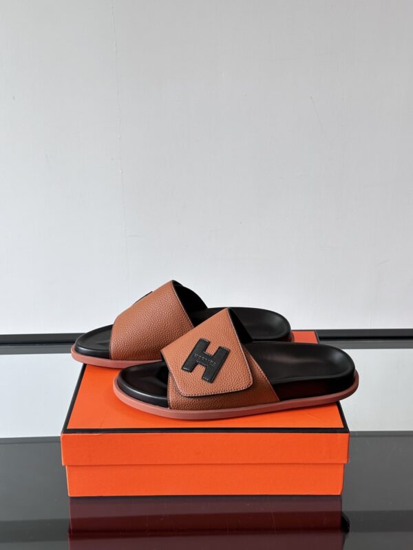 Hermes Cowhide Leather Molded Large Soled Men's Slippers - Image 4