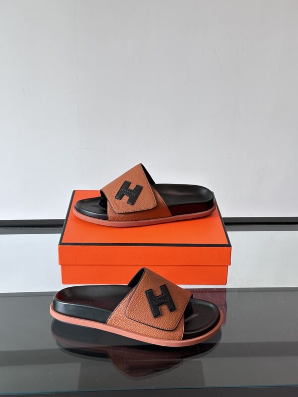 Hermes Cowhide Leather Molded Large Soled Men's Slippers - Image 5