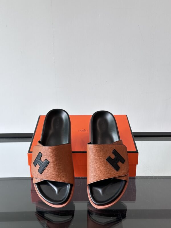 Hermes Cowhide Leather Molded Large Soled Men's Slippers - Image 6