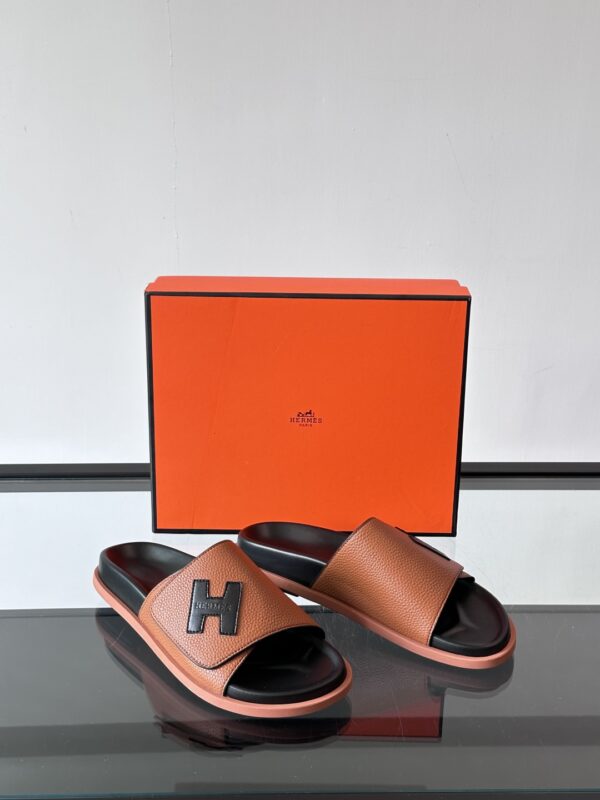 Hermes Cowhide Leather Molded Large Soled Men's Slippers
