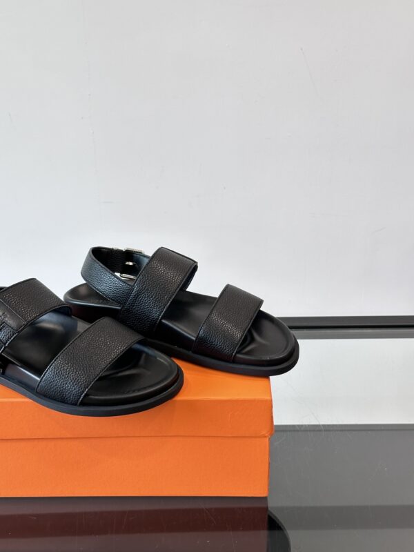 Hermes Cowhide Leather Molded Large Soled Men's Slippers Sandals - Image 7