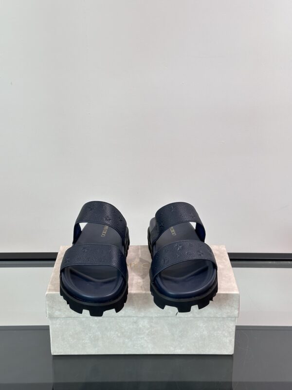Jimmy Choo New Cowhide Leather Men's Slippers - Image 3