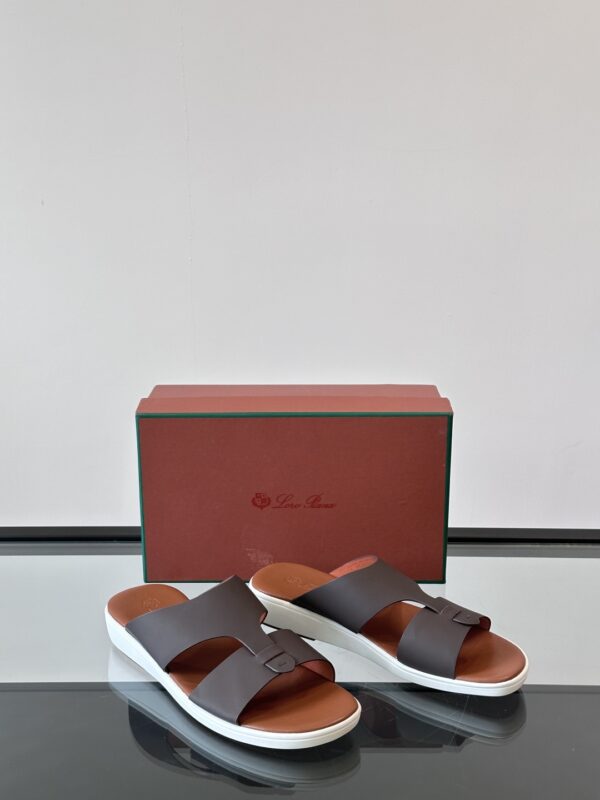 Loro Piana New Men's Cowhide Leather Sandals