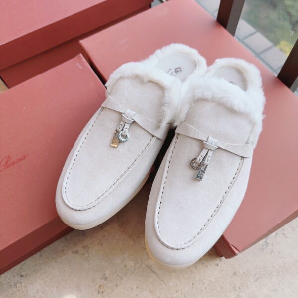 Loro Piana Classic Pendant Mokasin Hairy Shoes Half Slippers - Image 2