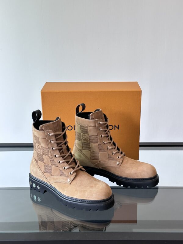 Louis Vuitton Checker Series Suede Cow Leather Thick Soled Martin Boots