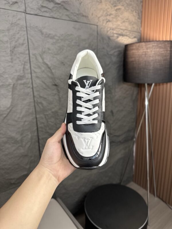 Louis Vuitton Litchi Patterned Calf Leather Casual Sports Shoes - Image 6