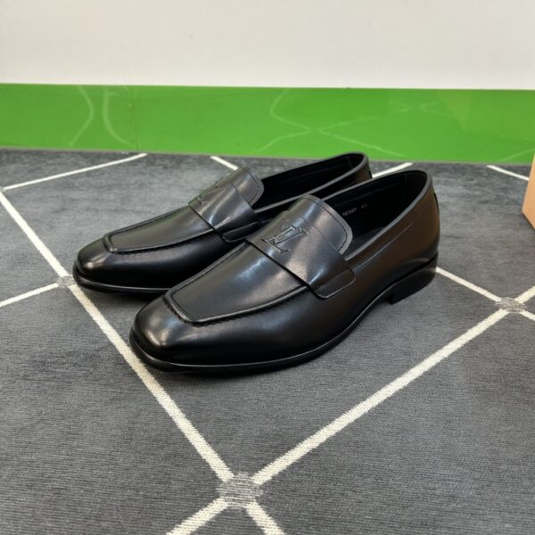 Louis Vuitton Calf Leather Fabric Cowhide Outsole Dress Shoes