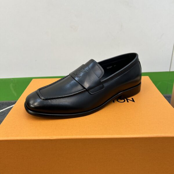 Louis Vuitton Calf Leather Fabric Cowhide Outsole Dress Shoes - Image 5