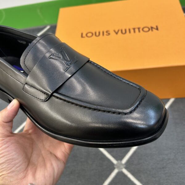 Louis Vuitton Calf Leather Fabric Cowhide Outsole Dress Shoes - Image 7