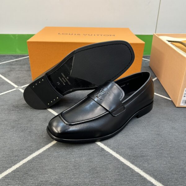 Louis Vuitton Calf Leather Fabric Cowhide Outsole Dress Shoes - Image 10