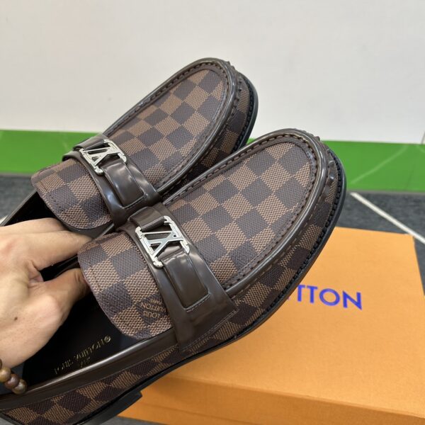 Louis Vuitton Calf Leather Fabric Cowhide PVC Outsole Dress Shoes - Image 6