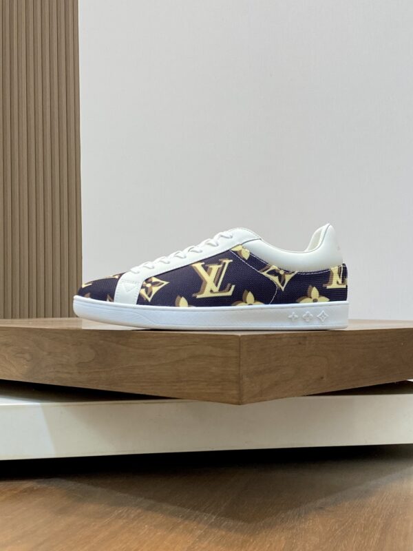 Louis Vuitton Men's Breathable Mesh Casual Sports Shoes - Image 3